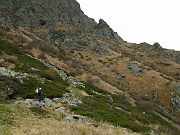 Al cospetto di Cima Marsicce saliamo verso la Bocchetta di Terza